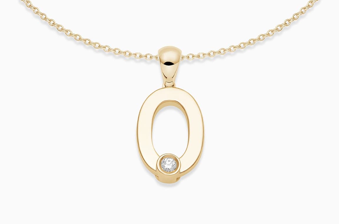 Joujou O Necklace in 18kt yellow gold