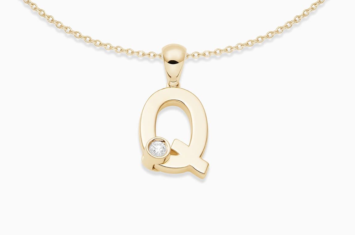 Joujou Q Necklace in 18kt yellow gold