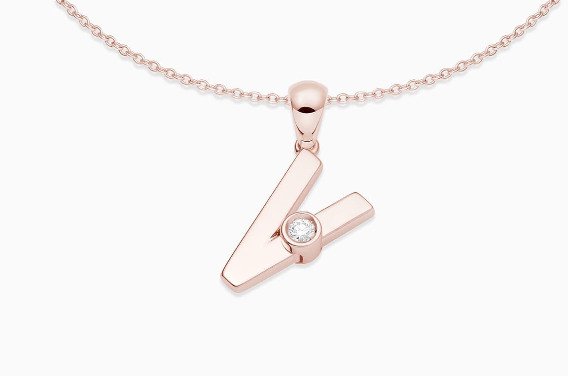 Joujou V Necklace in 18kt rose gold