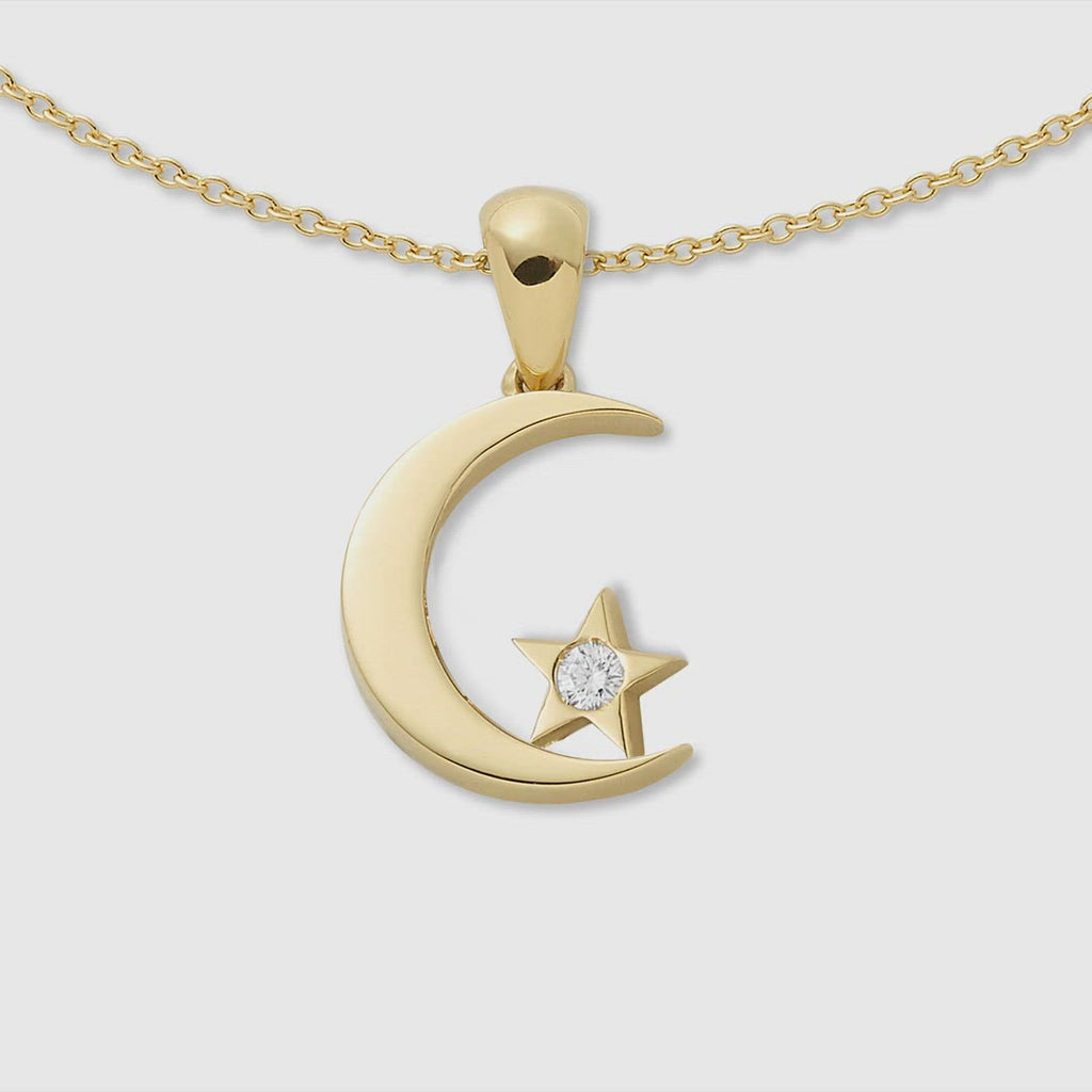 Movement on Joujou Crescent & Star Necklace in 18kt yellow gold